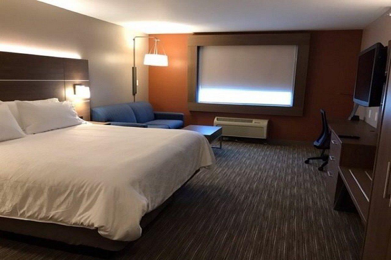 Holiday Inn Express Toledo West Napoleon Экстерьер фото