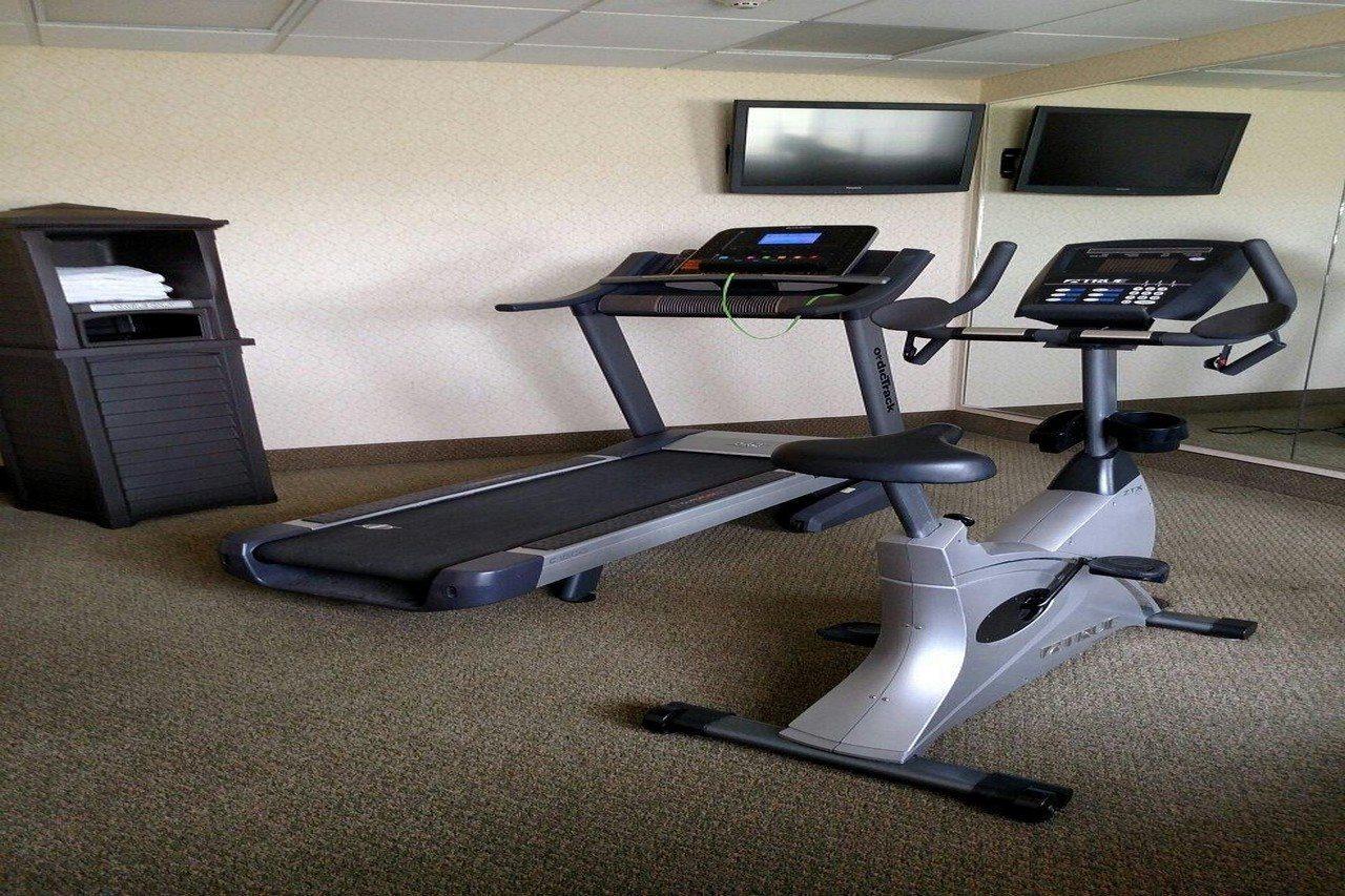 Holiday Inn Express Toledo West Napoleon Экстерьер фото